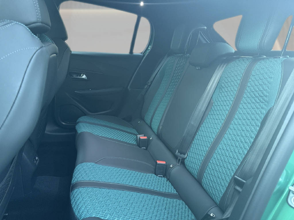 PEUGEOT 208 Hybrid 110 e-DCS6 Envy-image-8