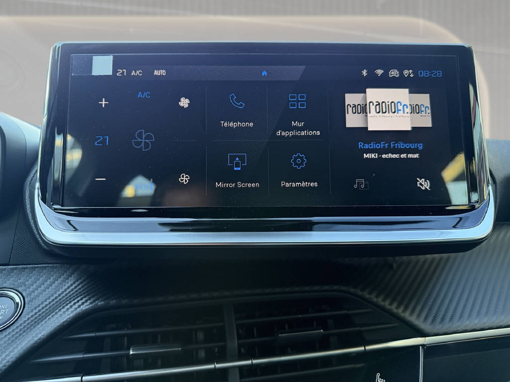 PEUGEOT 208 Hybrid 110 e-DCS6 Envy-image-9