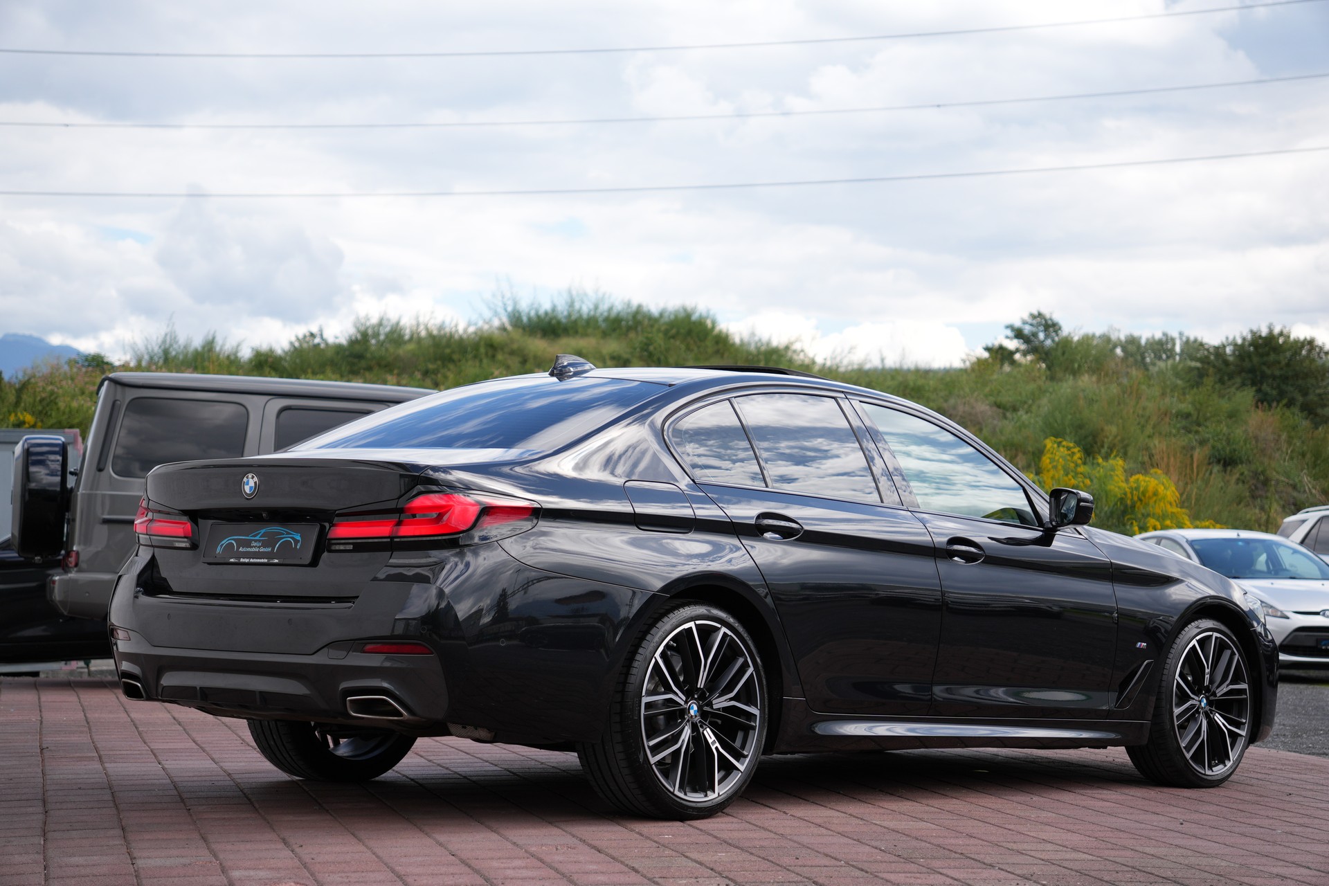 BMW 530i xDrive 48V Pure M Sport Steptronic-image-3