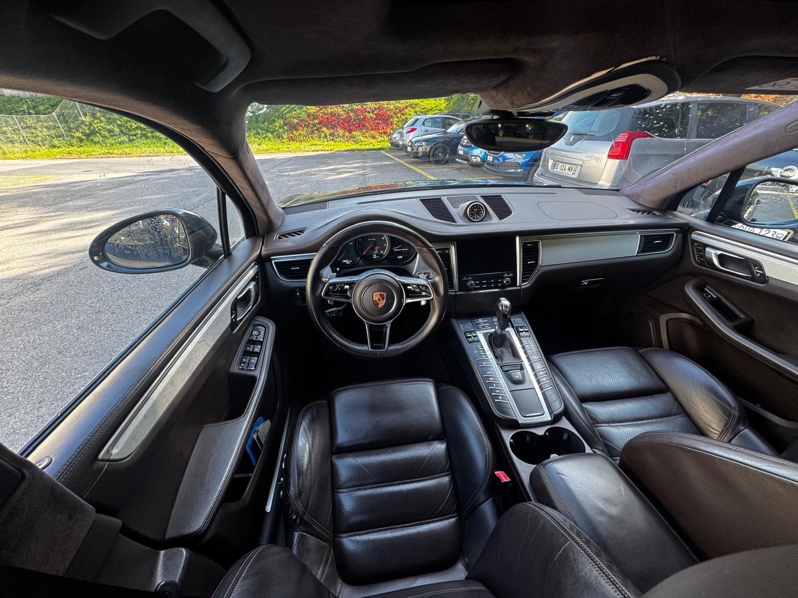 PORSCHE Macan Turbo PDK-image-12