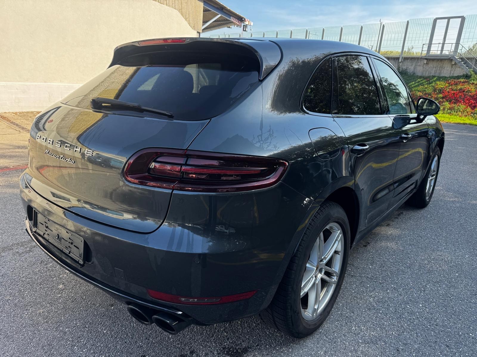 PORSCHE Macan Turbo PDK-image-7