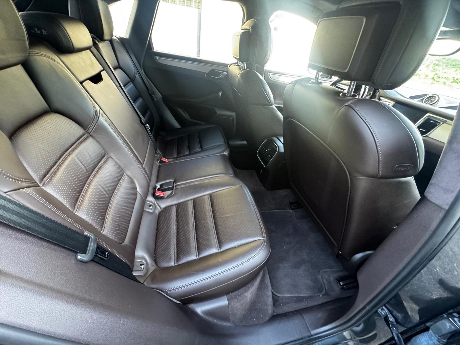 PORSCHE Macan Turbo PDK-image-10