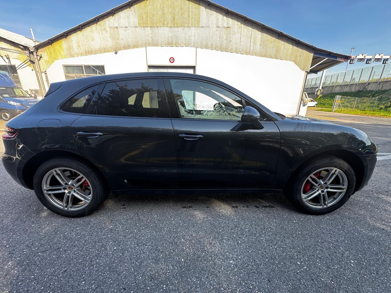 PORSCHE Macan Turbo PDK-image-5