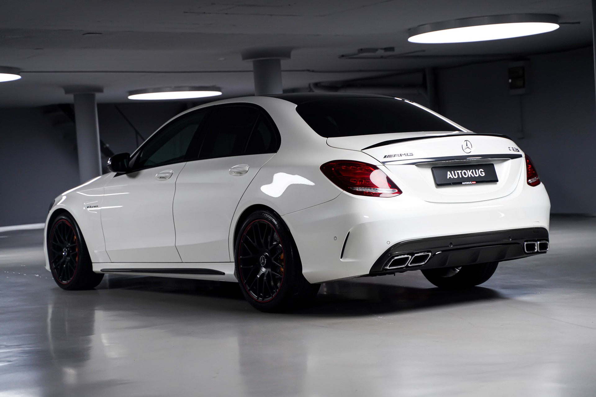 MERCEDES-BENZ C 63 S AMG Edition 1 Speedshift-image-7