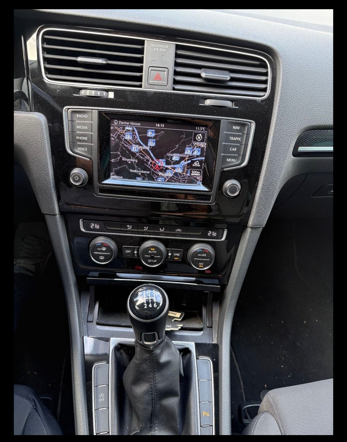 VW Golf 2.0 TDI Highline-image-1