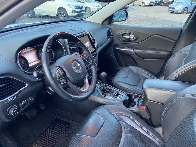 JEEP Cherokee 2.2MJ Overland AWD Drive I 9ATX-image-4