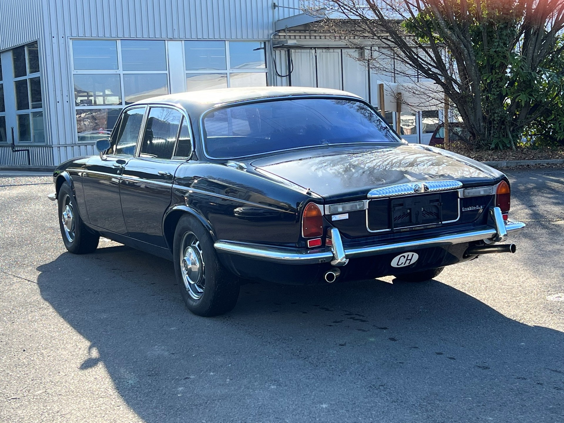 DAIMLER Double Six V12 - 1975 - 5344 CC