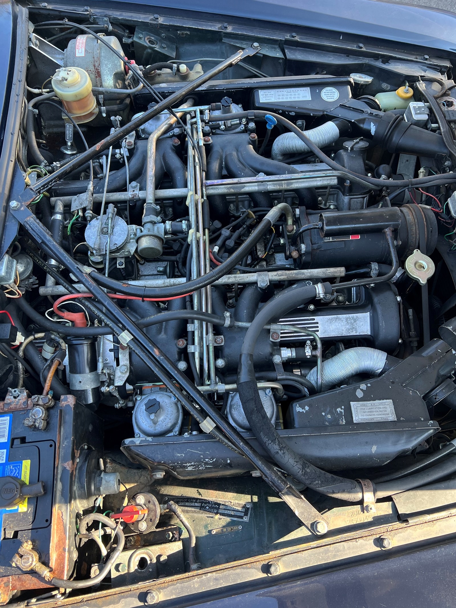 DAIMLER Double Six V12 - 1975 - 5344 CC-image-11