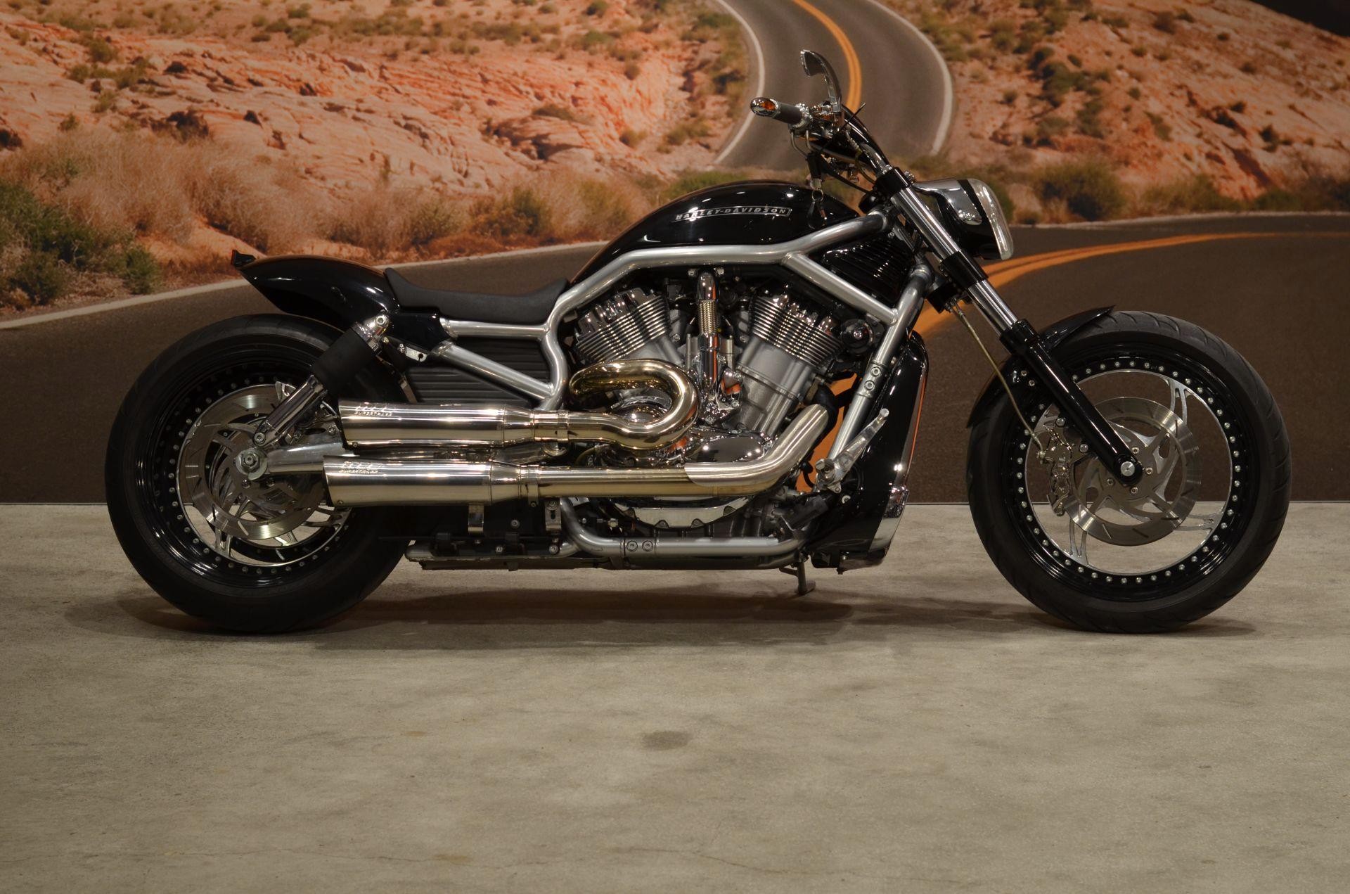 HARLEY-DAVIDSON VRSCAW 1130 V-Rod