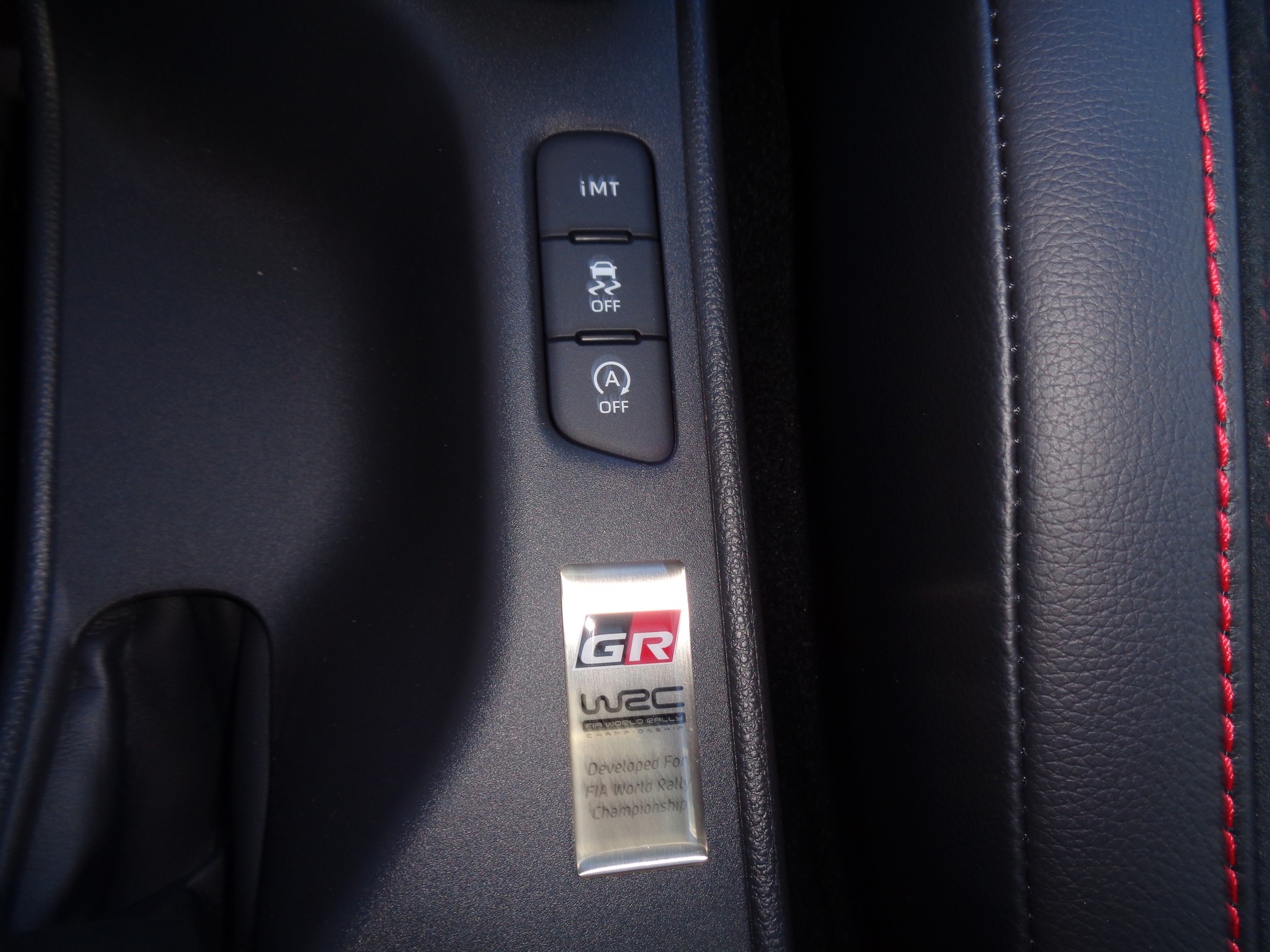 TOYOTA Yaris 1.6 GR Sport-image-11