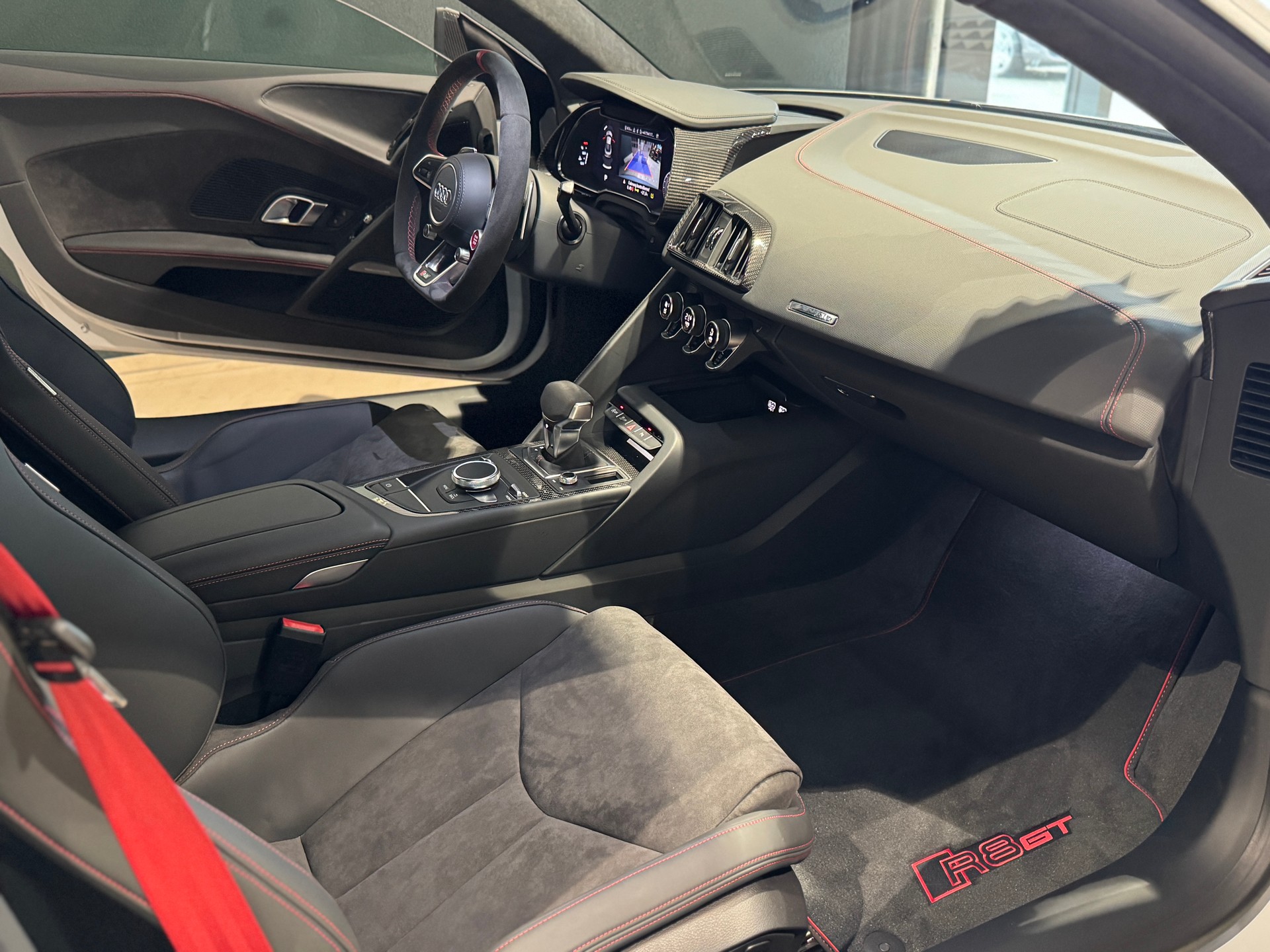 AUDI R8 Coupé GT RWD S-Tronic Limitiert Edition 333-image-19