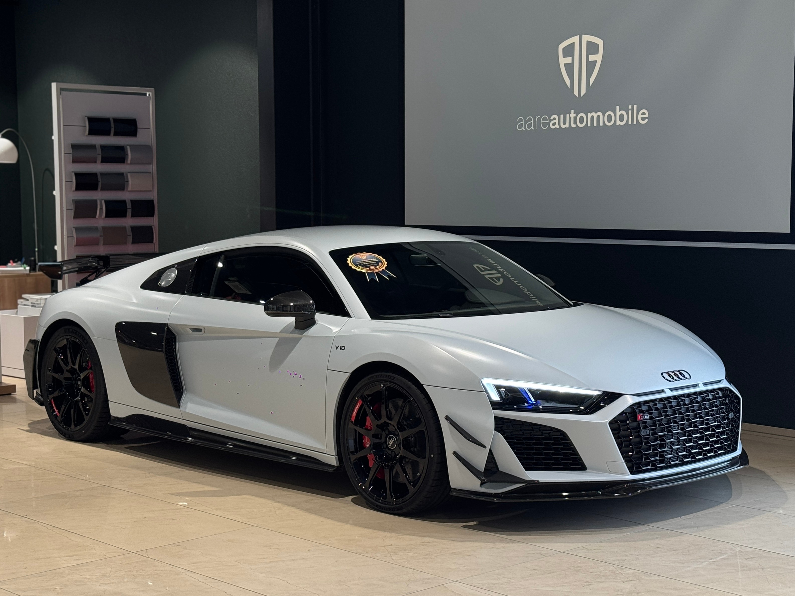 Car photo