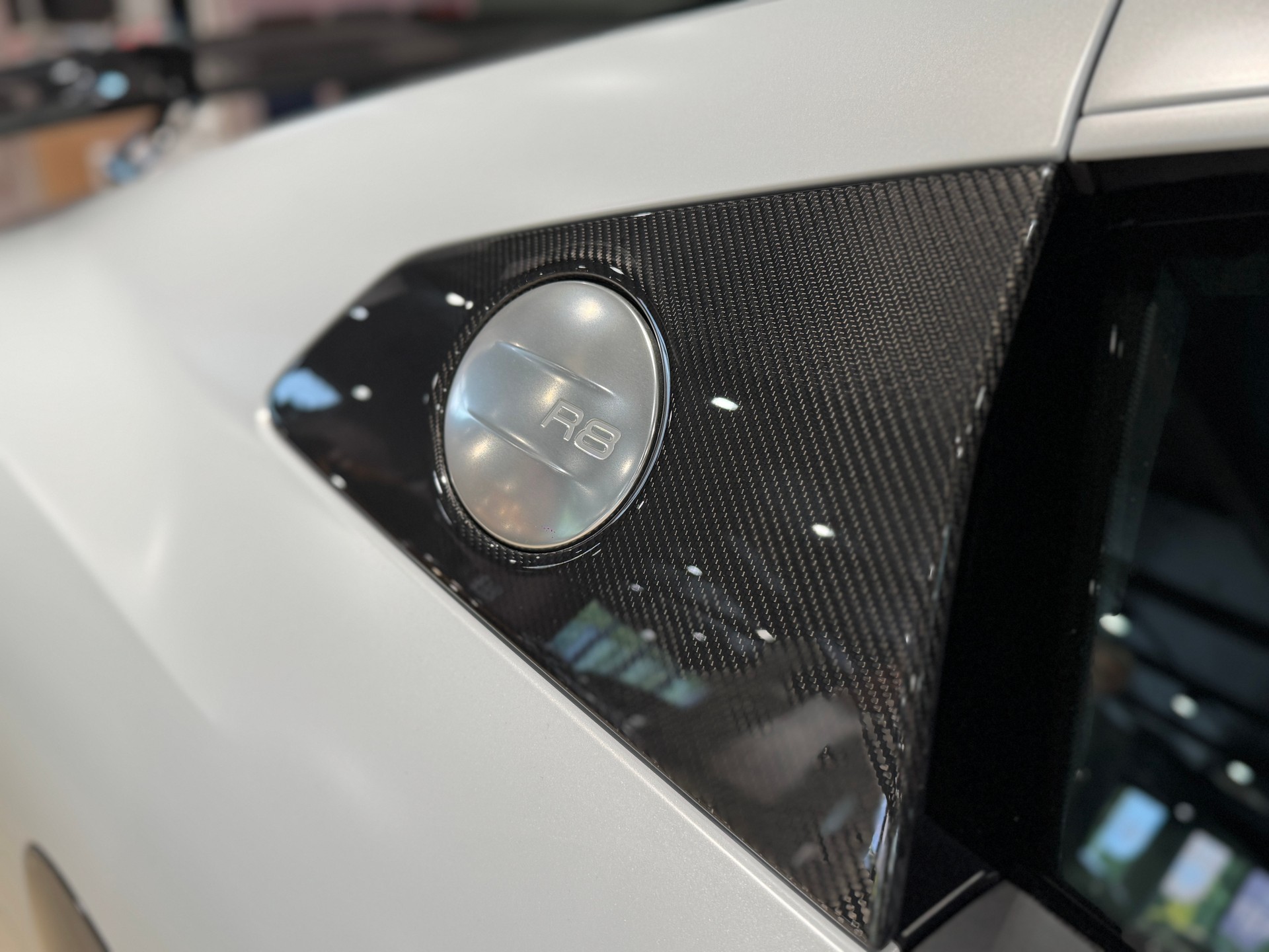 AUDI R8 Coupé GT RWD S-Tronic Limitiert Edition 333-image-9