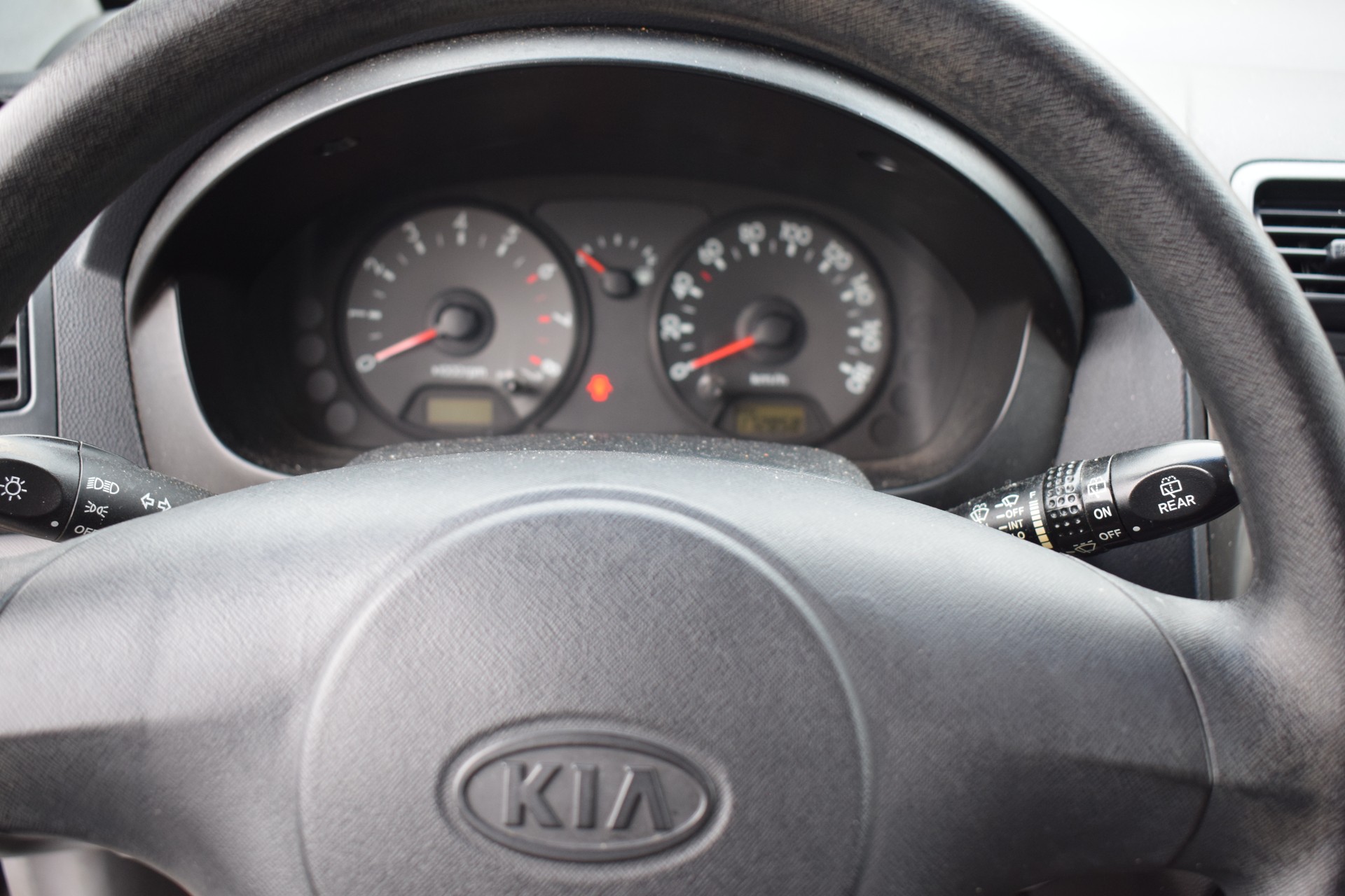 KIA Picanto 1.1 LX-image-5