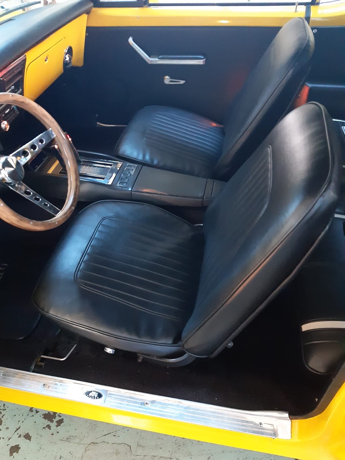 CHEVROLET CAMARO RS-image-2