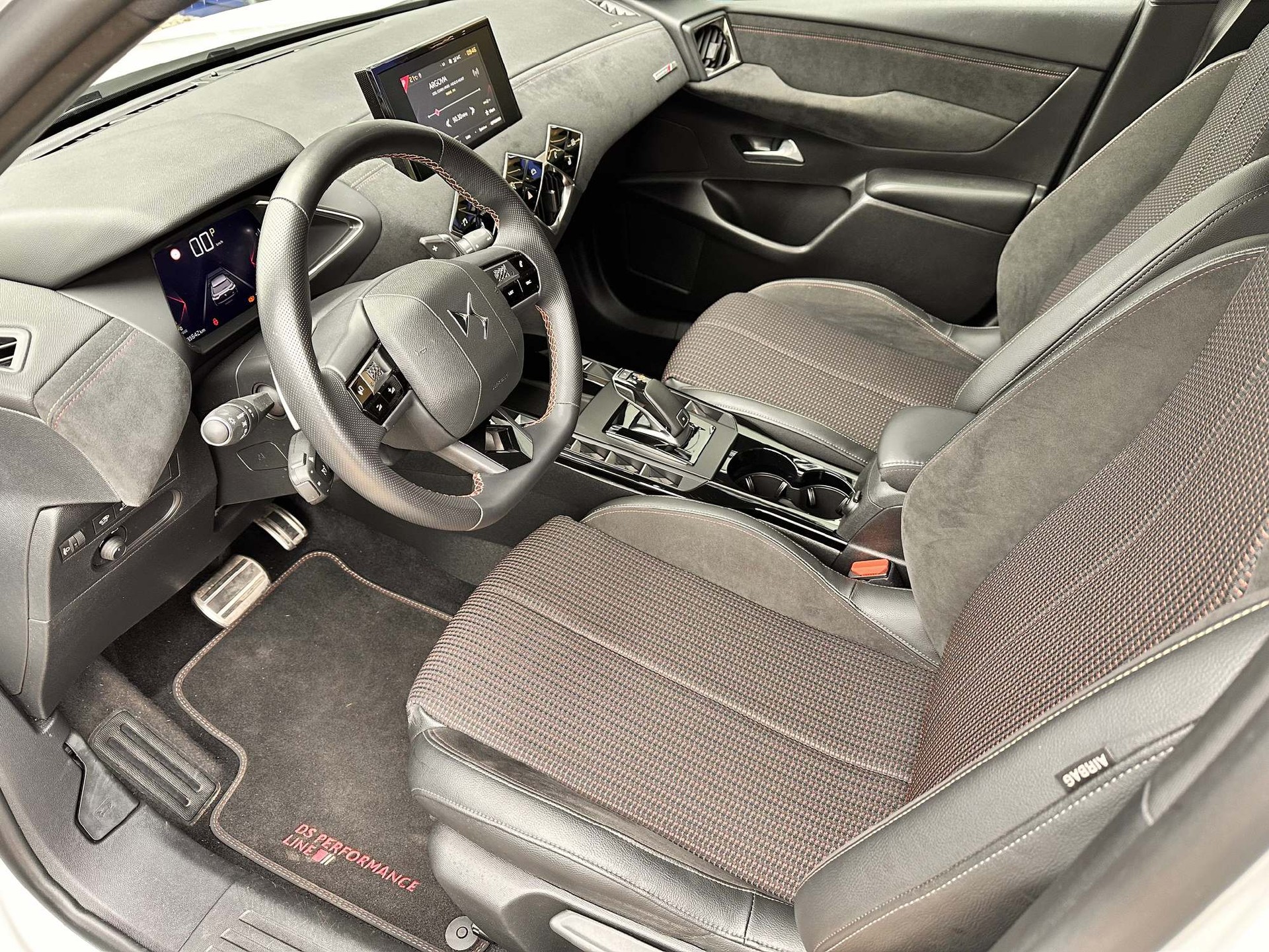 DS AUTOMOBILES DS3 Crossback 1.2 PureTech 155 Performance Line-image-7