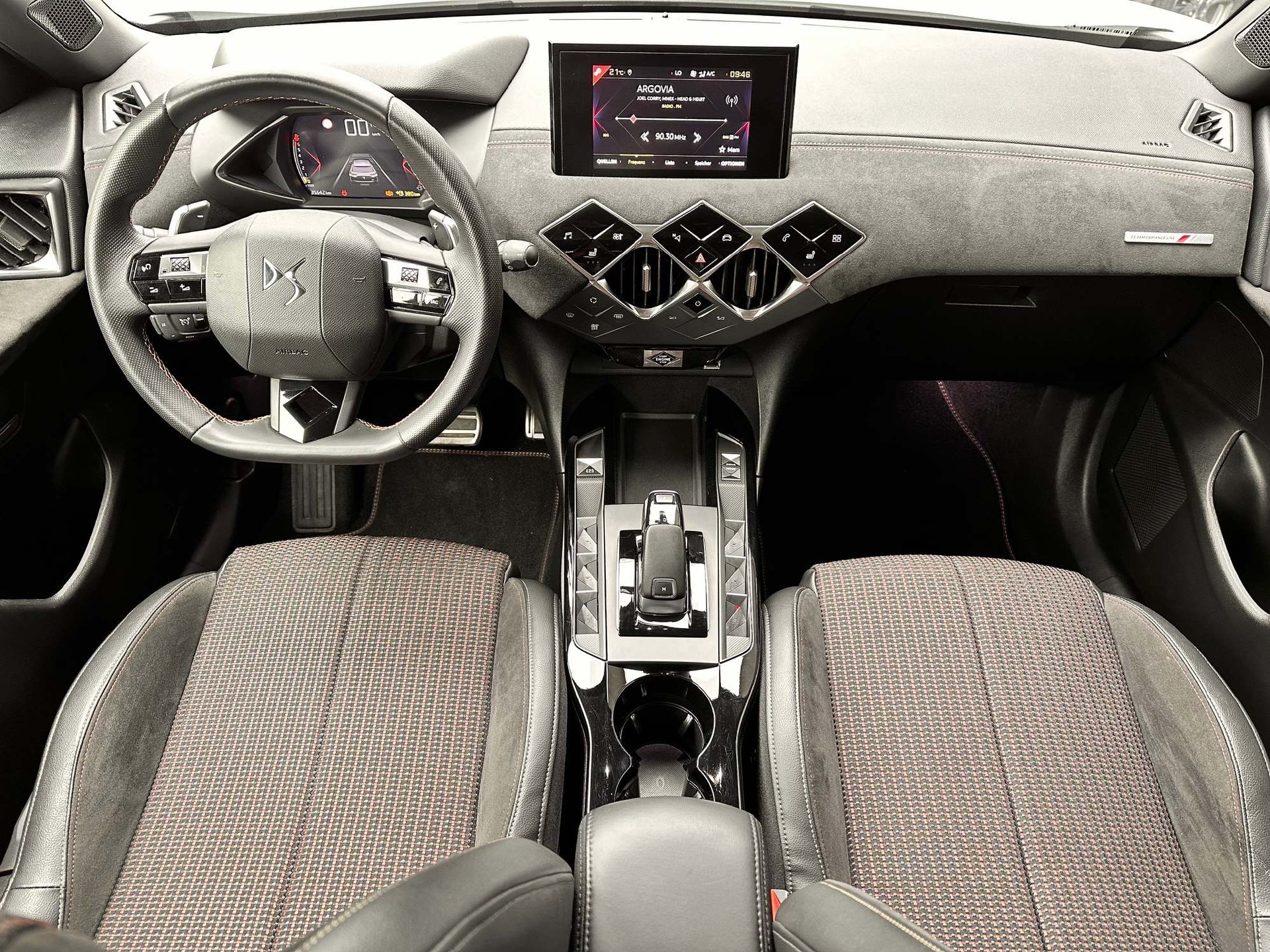 DS AUTOMOBILES DS3 Crossback 1.2 PureTech 155 Performance Line-image-6