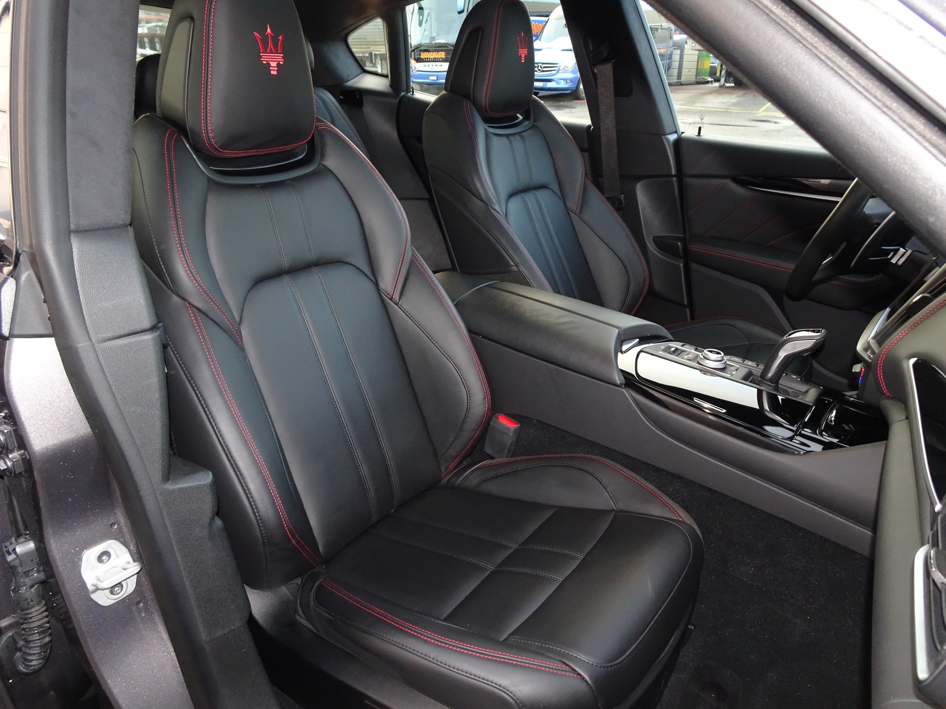 MASERATI Levante 3.0 V6 Modena Automatica-image-8