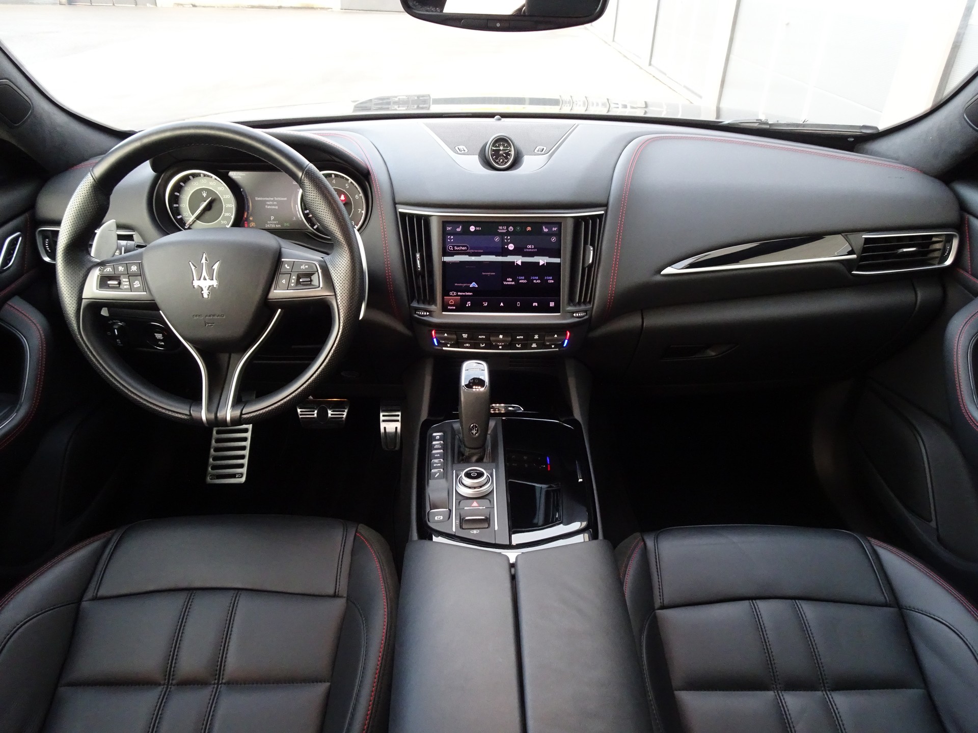 MASERATI Levante 3.0 V6 Modena Automatica-image-6
