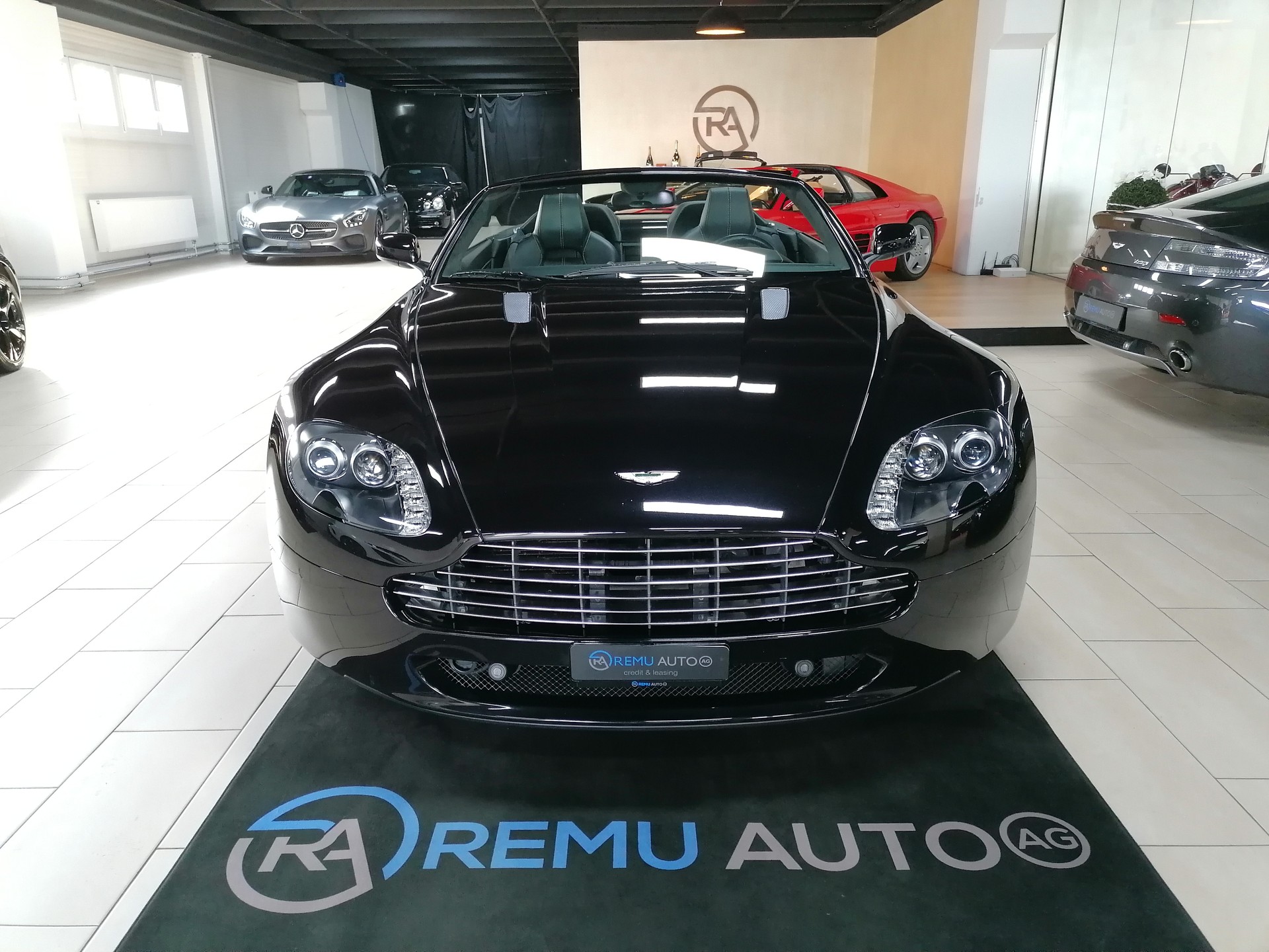 ASTON MARTIN V8 Vantage 4.7 Sportshift-image-9