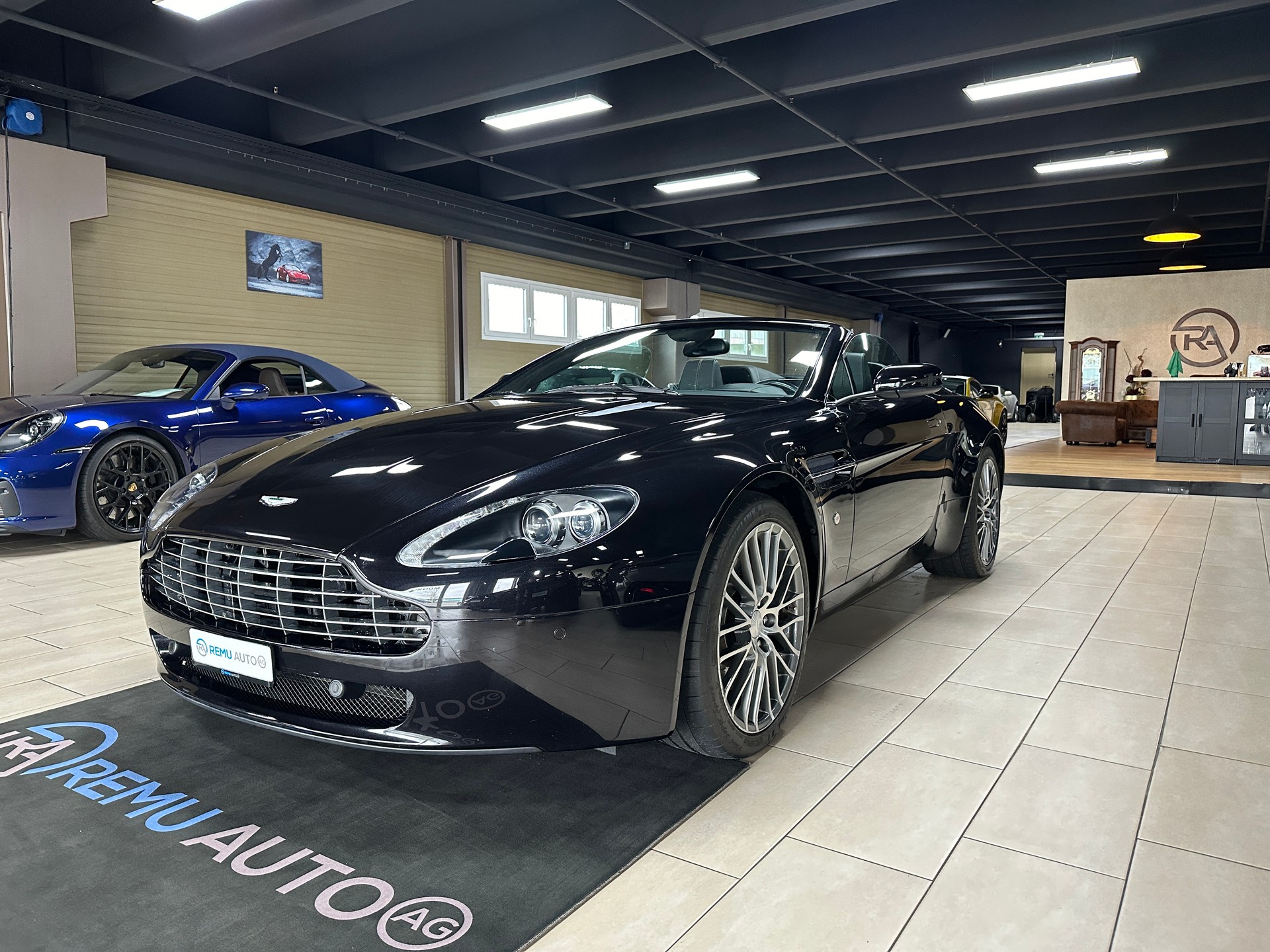 ASTON MARTIN V8 Vantage 4.7 Sportshift-image-3