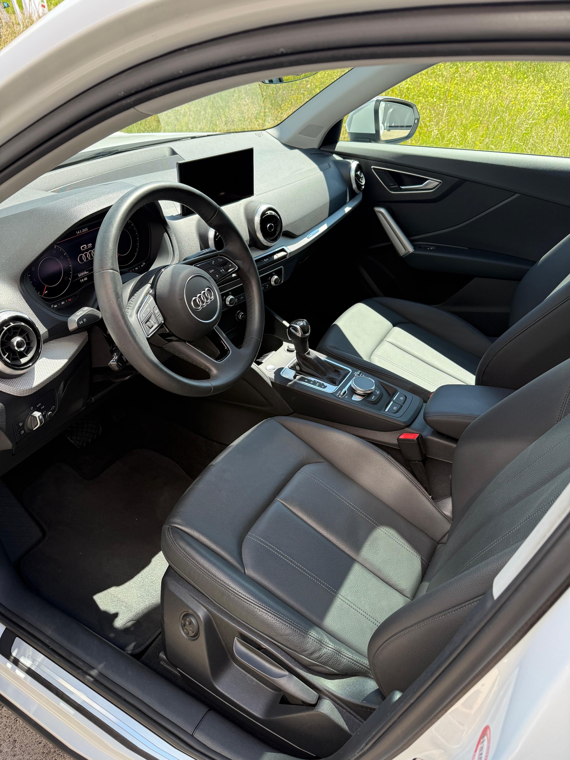 AUDI Q2 35 TFSI advanced S-tronic-image-6