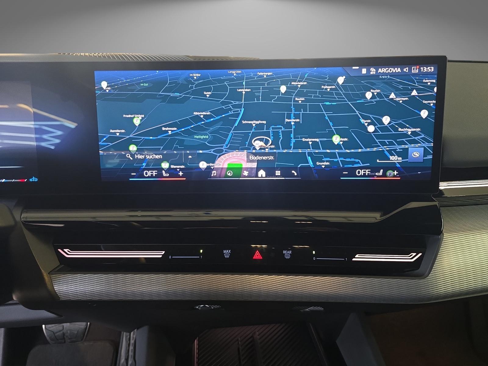 BMW 520d xDrive Touring M Sport-image-12