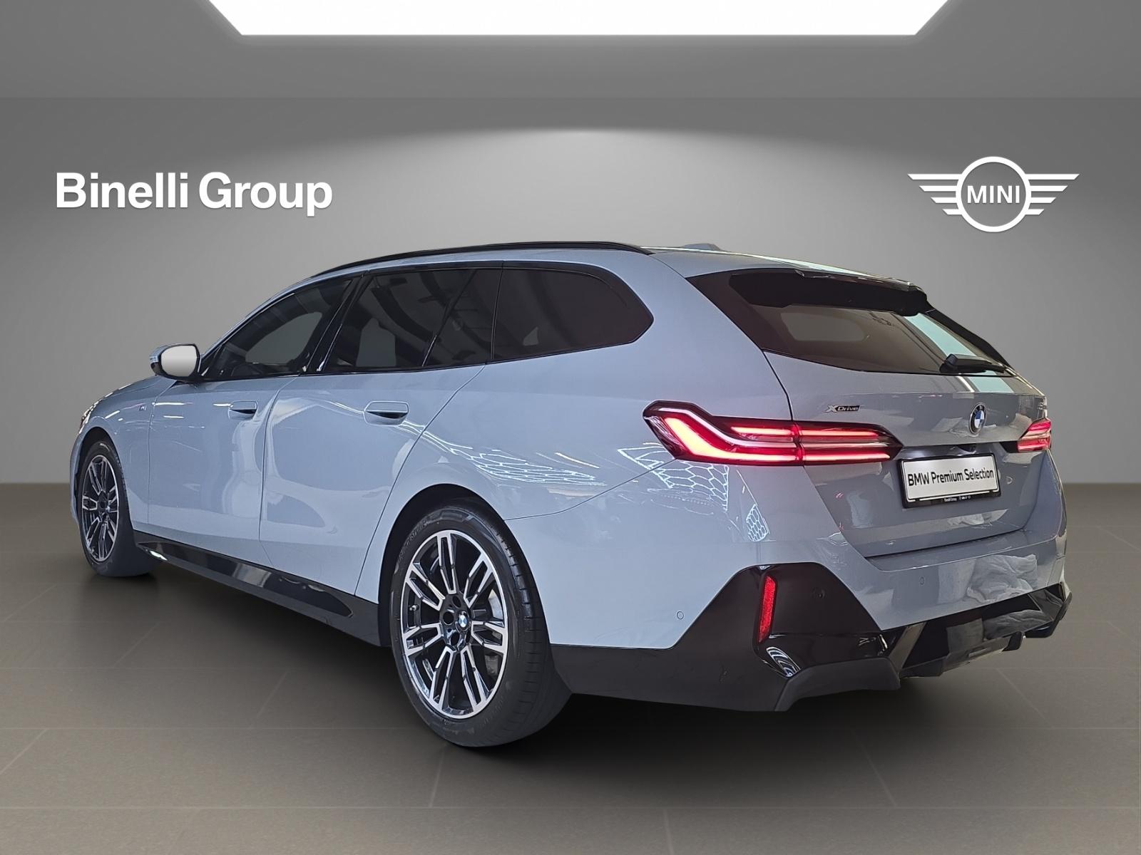 BMW 520d xDrive Touring M Sport-image-2