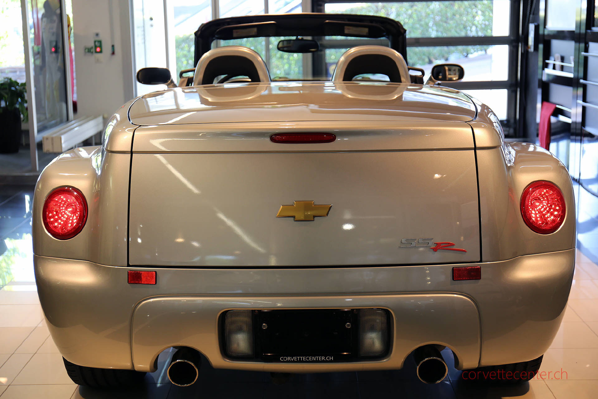CHEVROLET SSR 6.0 LS2-image-5