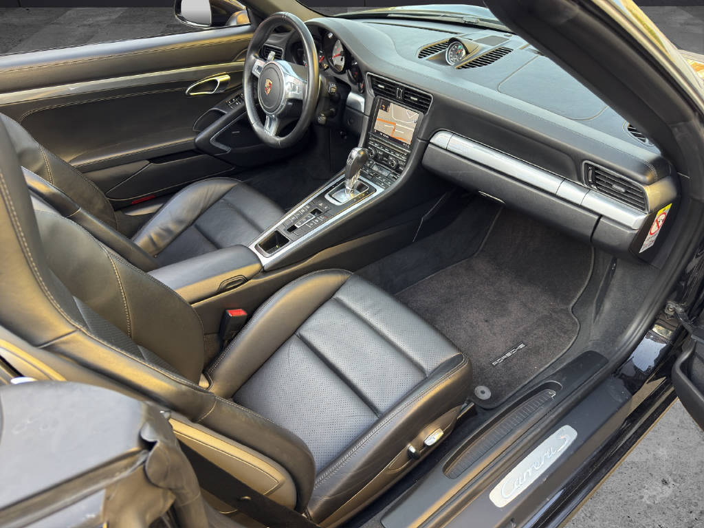 PORSCHE 911 Cabriolet 3.8 Carrera S PDK-image-9