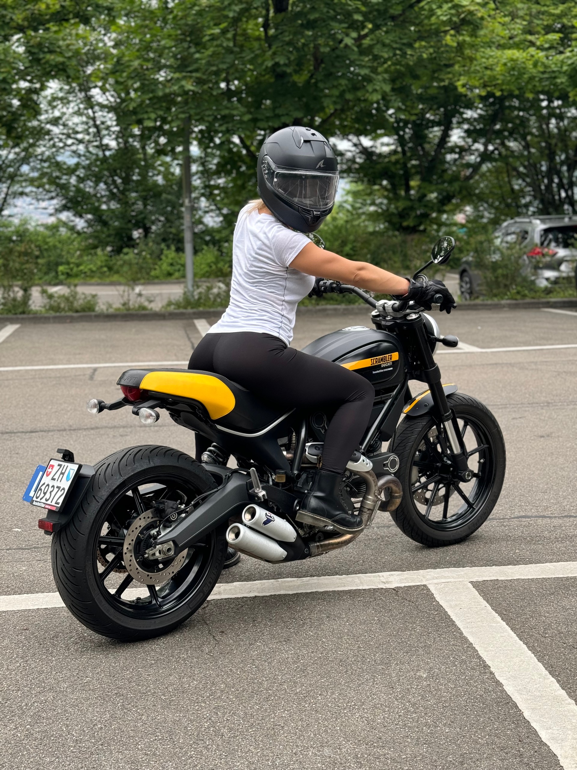 DUCATI SCRAMBLER 800-image-1
