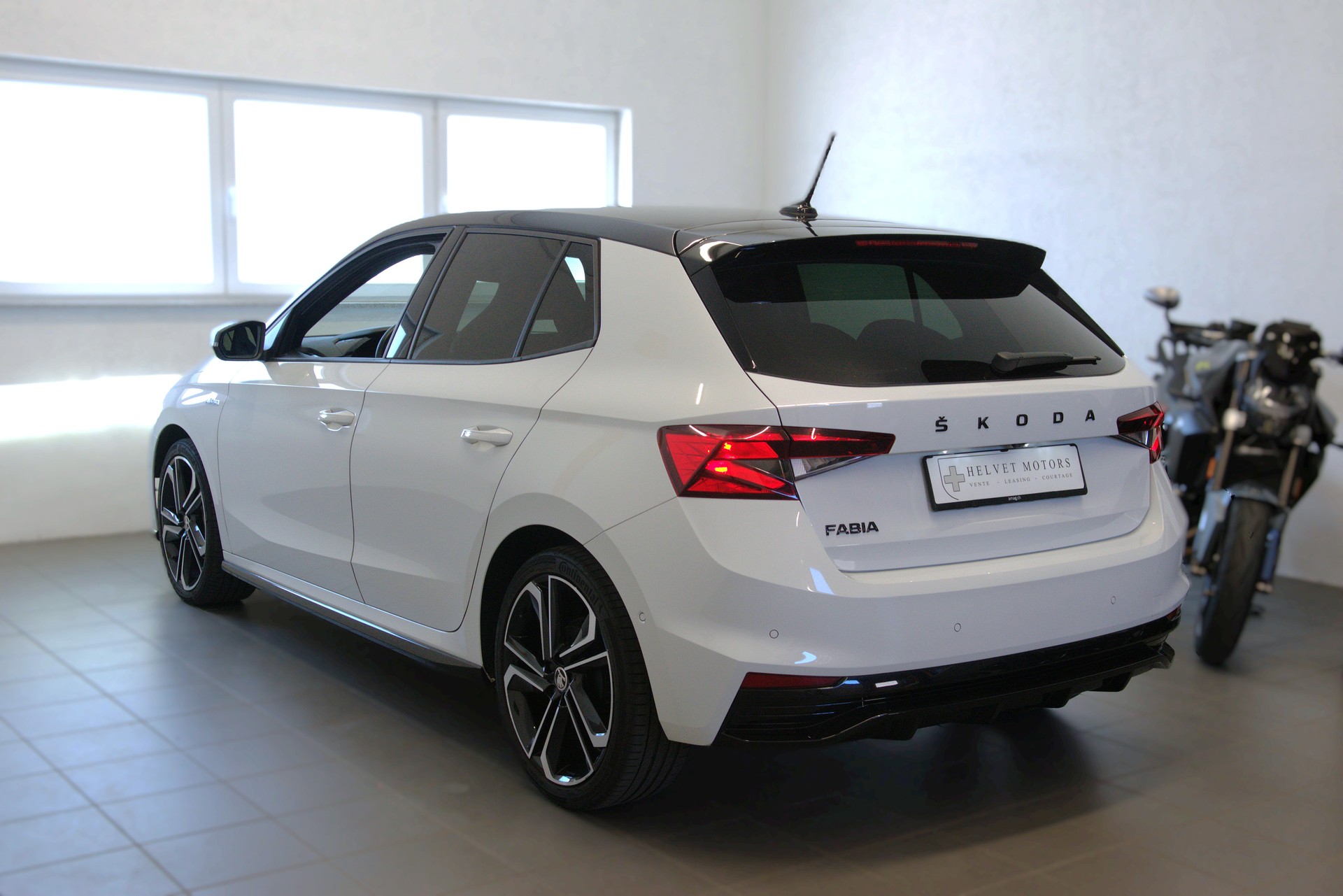 SKODA Fabia 1.0 TSI Monte Carlo DSG-image-6