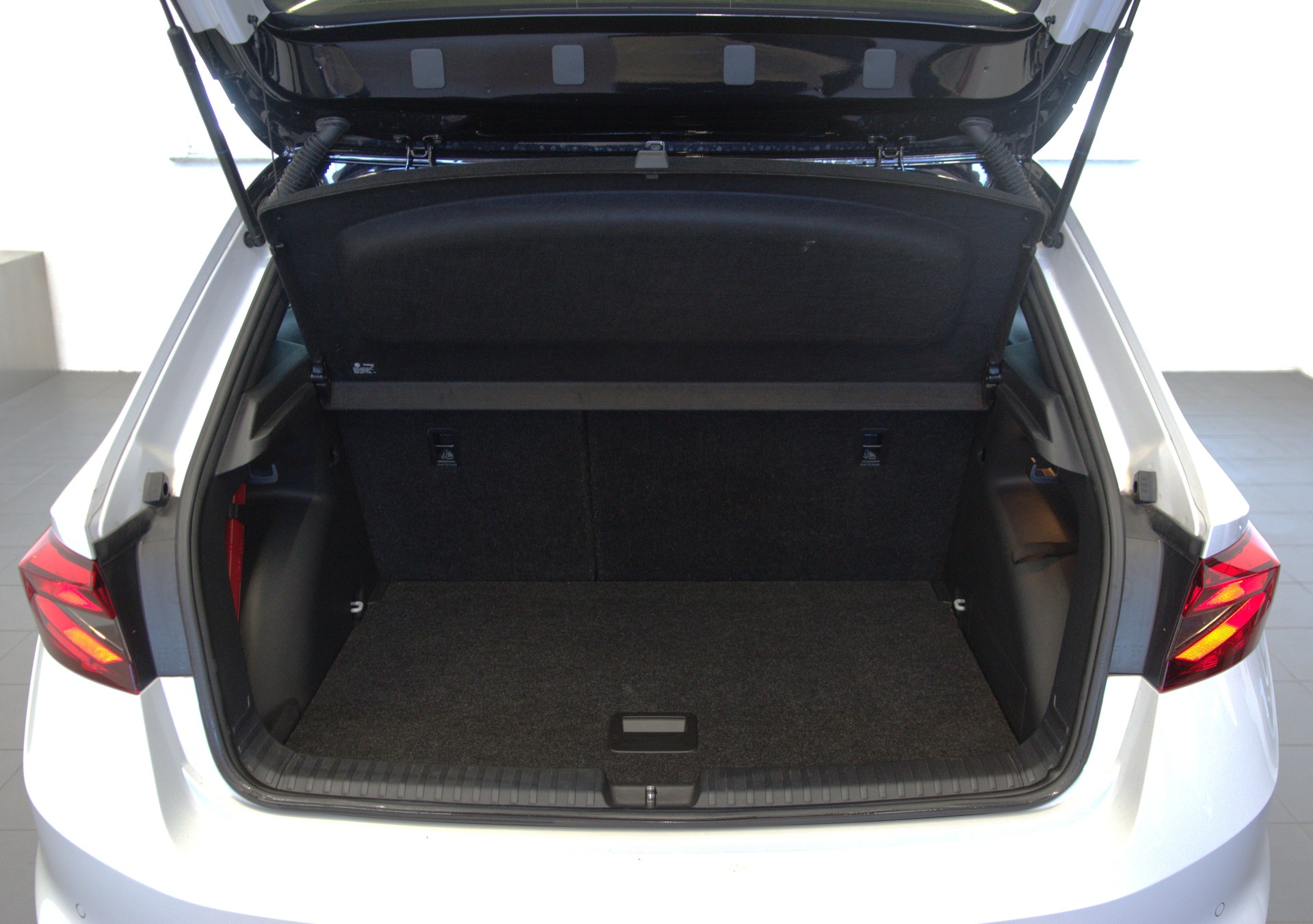 SKODA Fabia 1.0 TSI Monte Carlo DSG-image-5