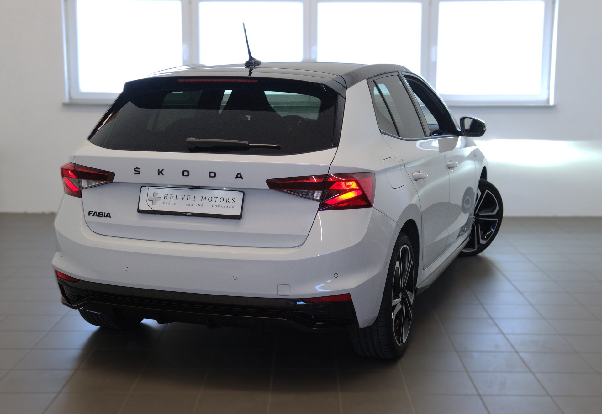 SKODA Fabia 1.0 TSI Monte Carlo DSG-image-3