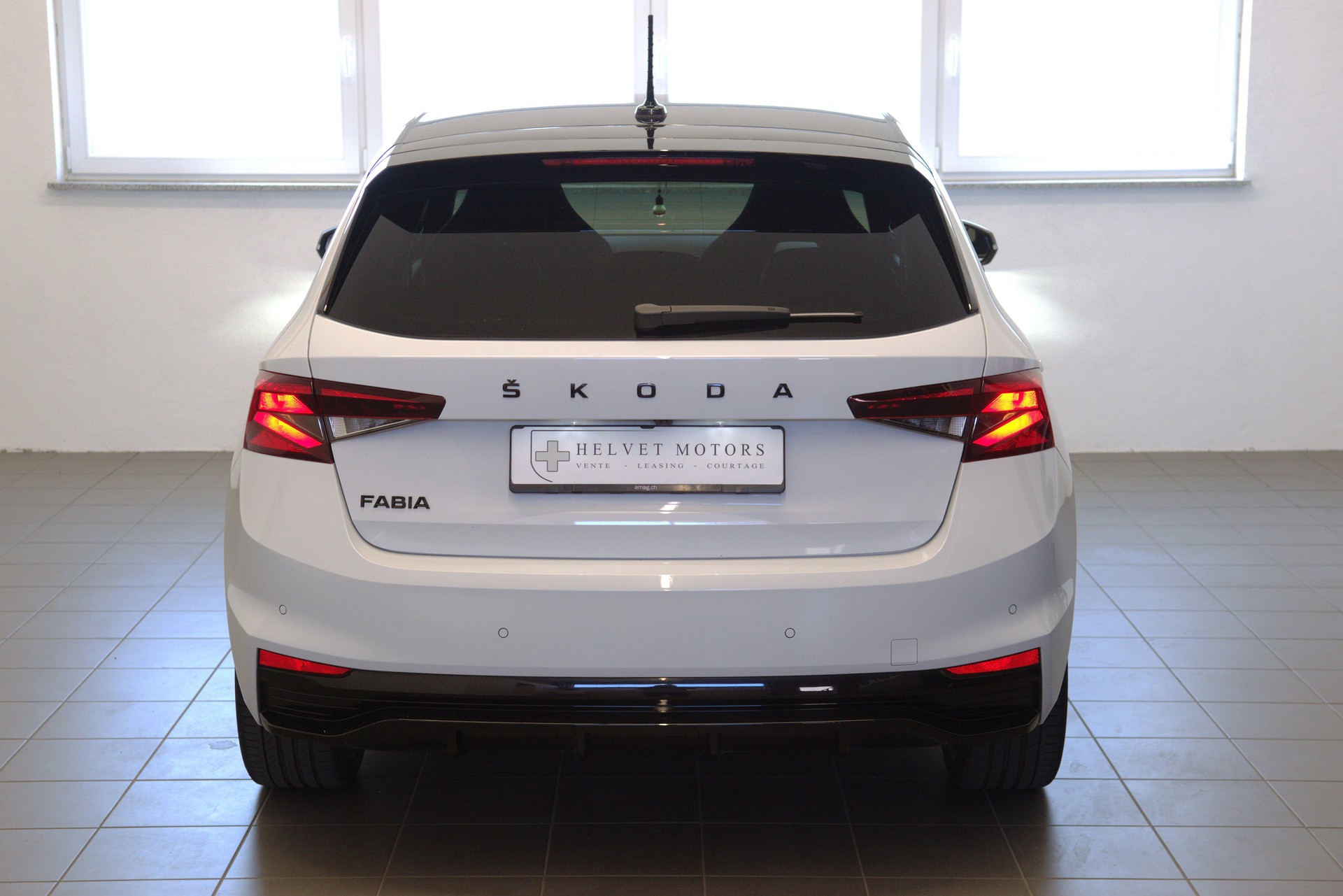 SKODA Fabia 1.0 TSI Monte Carlo DSG-image-4