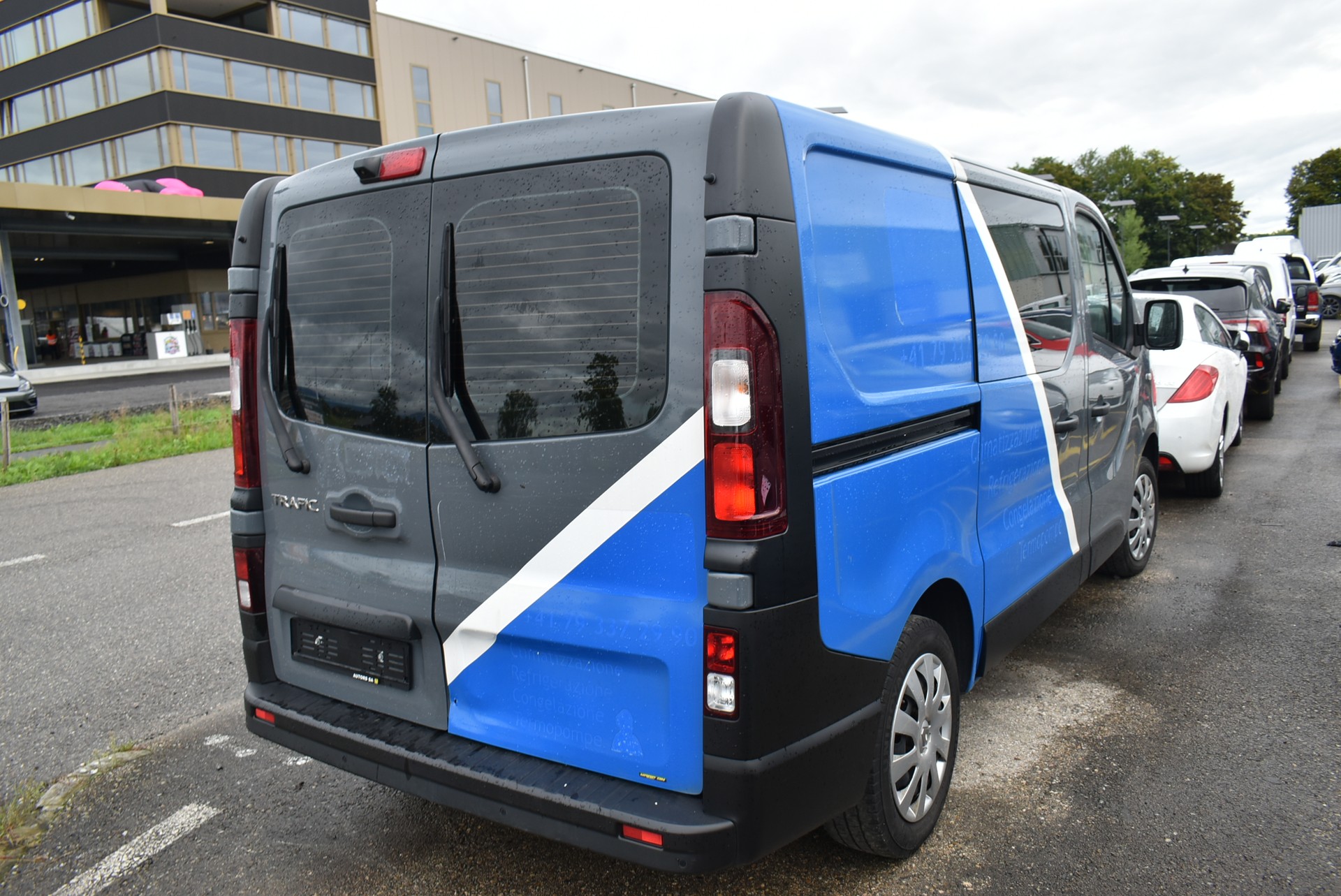 RENAULT Trafic 2.0 Energy dCi 120 3.0t Access L1H1-image-5