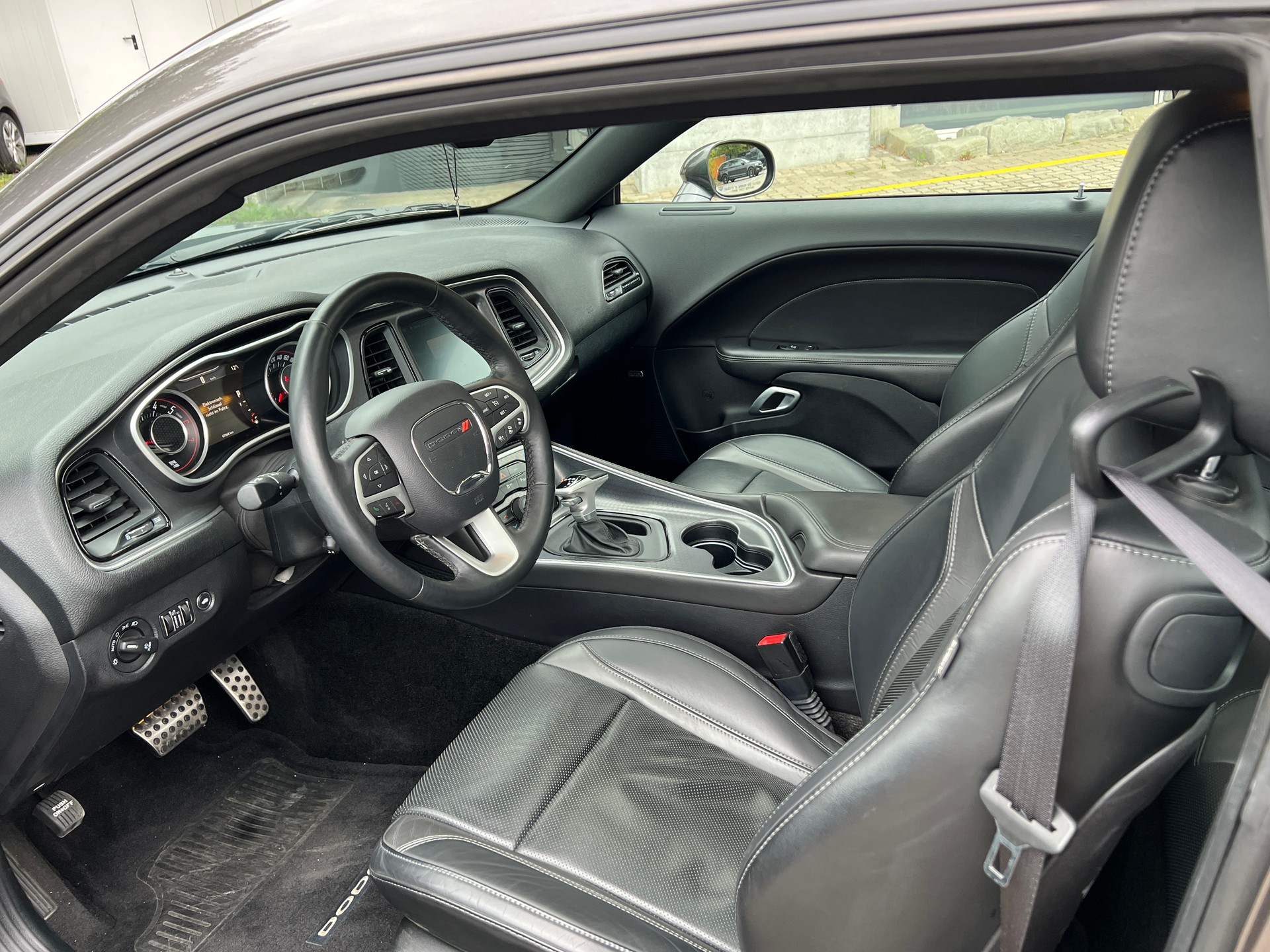 DODGE CHALLENGER R/T-image-5