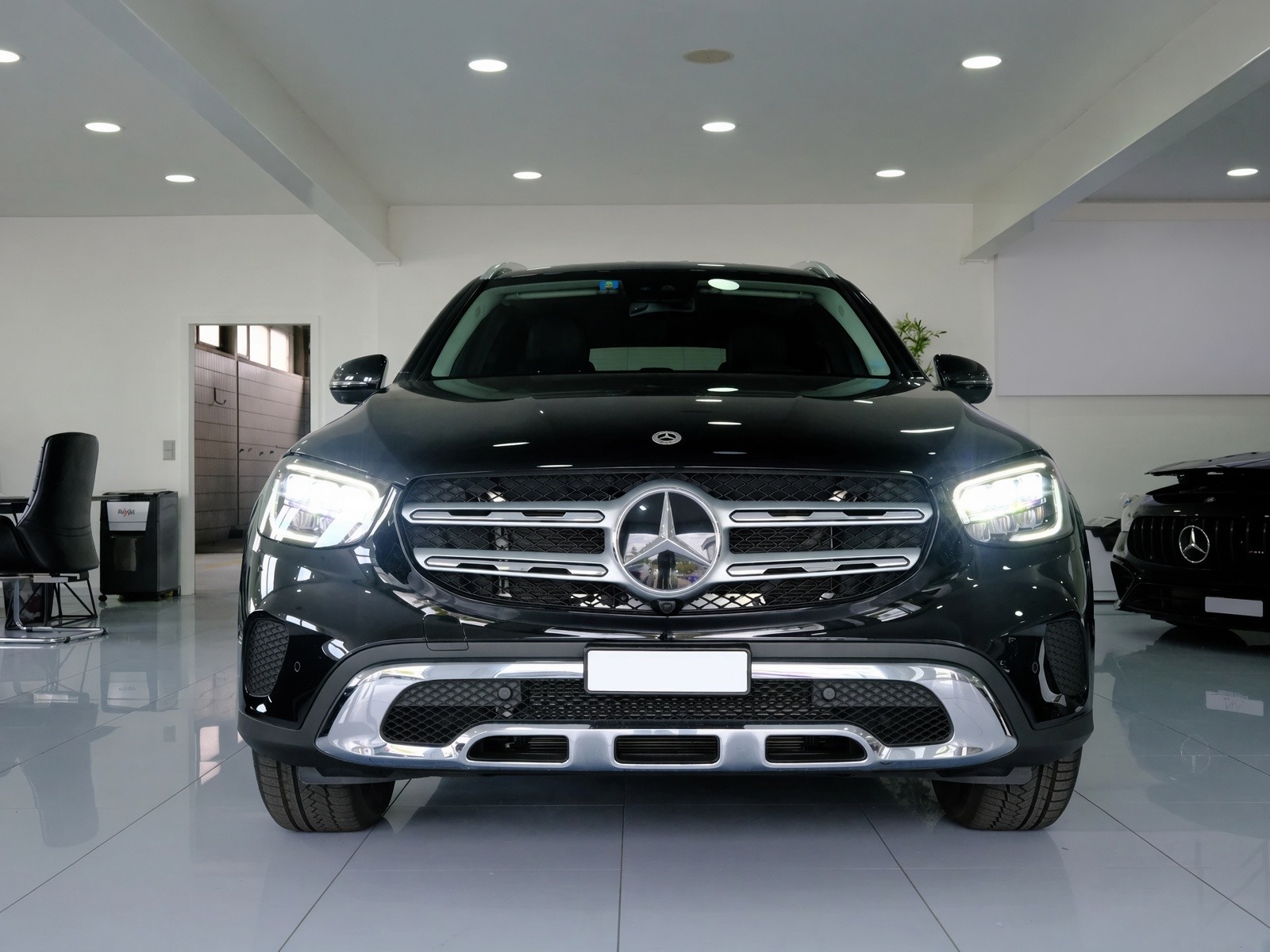 MERCEDES-BENZ GLC 200 Off-Road 4Matic 9G-Tronic-image-2