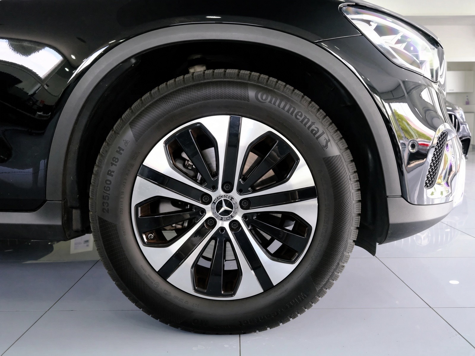 MERCEDES-BENZ GLC 200 Off-Road 4Matic 9G-Tronic-image-8