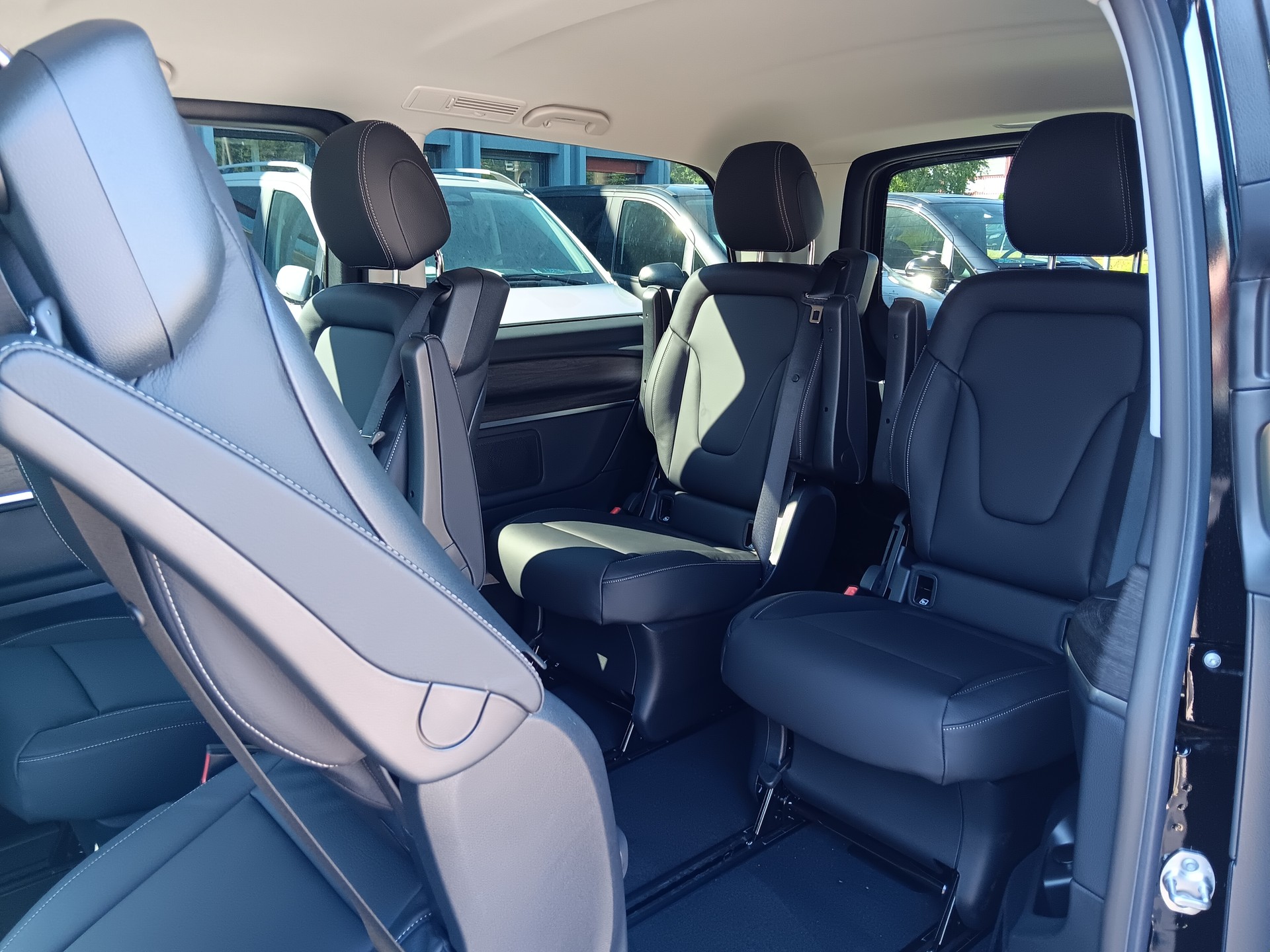 MERCEDES-BENZ V 250 d Avantgarde 3200mm L-image-13