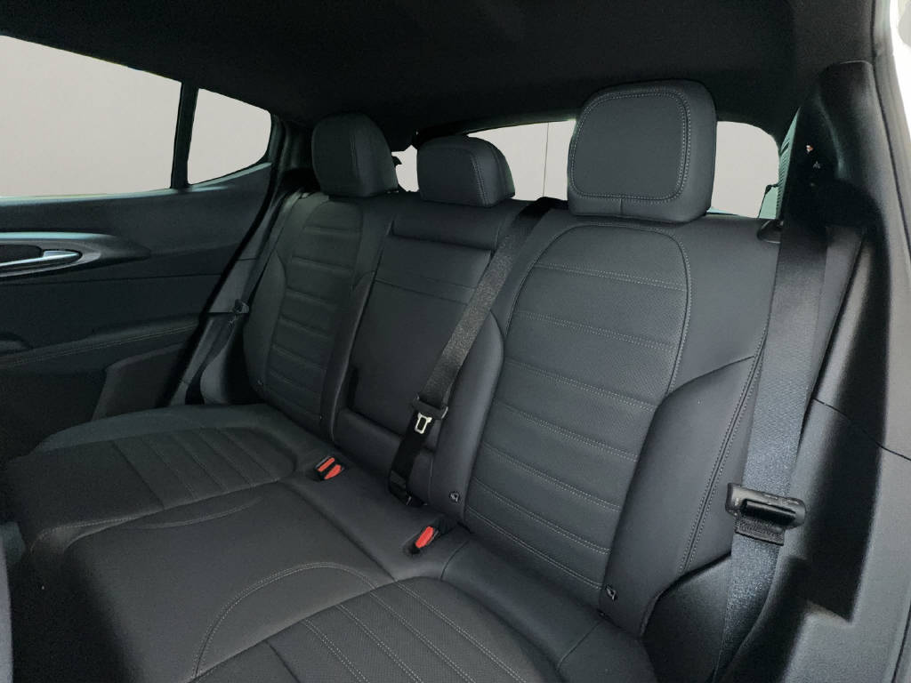 ALFA ROMEO Tonale 1.3 Plug-in Hybrid Veloce Q4-image-10
