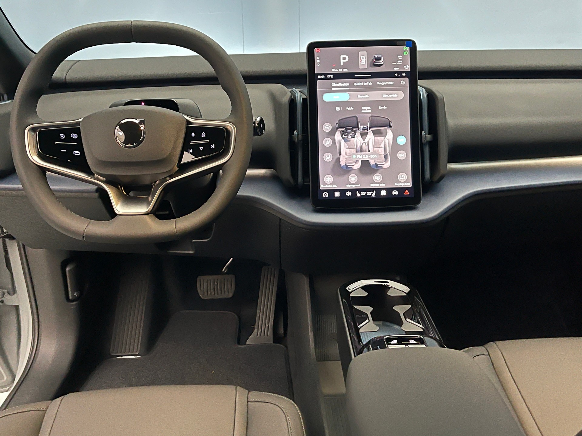 VOLVO EX30 E60 Plus-image-7