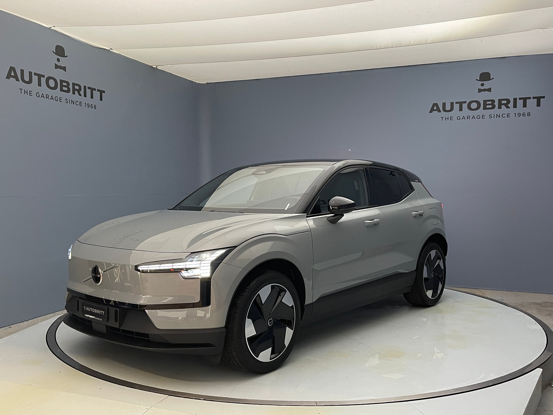 VOLVO EX30 E60 Plus-image-0