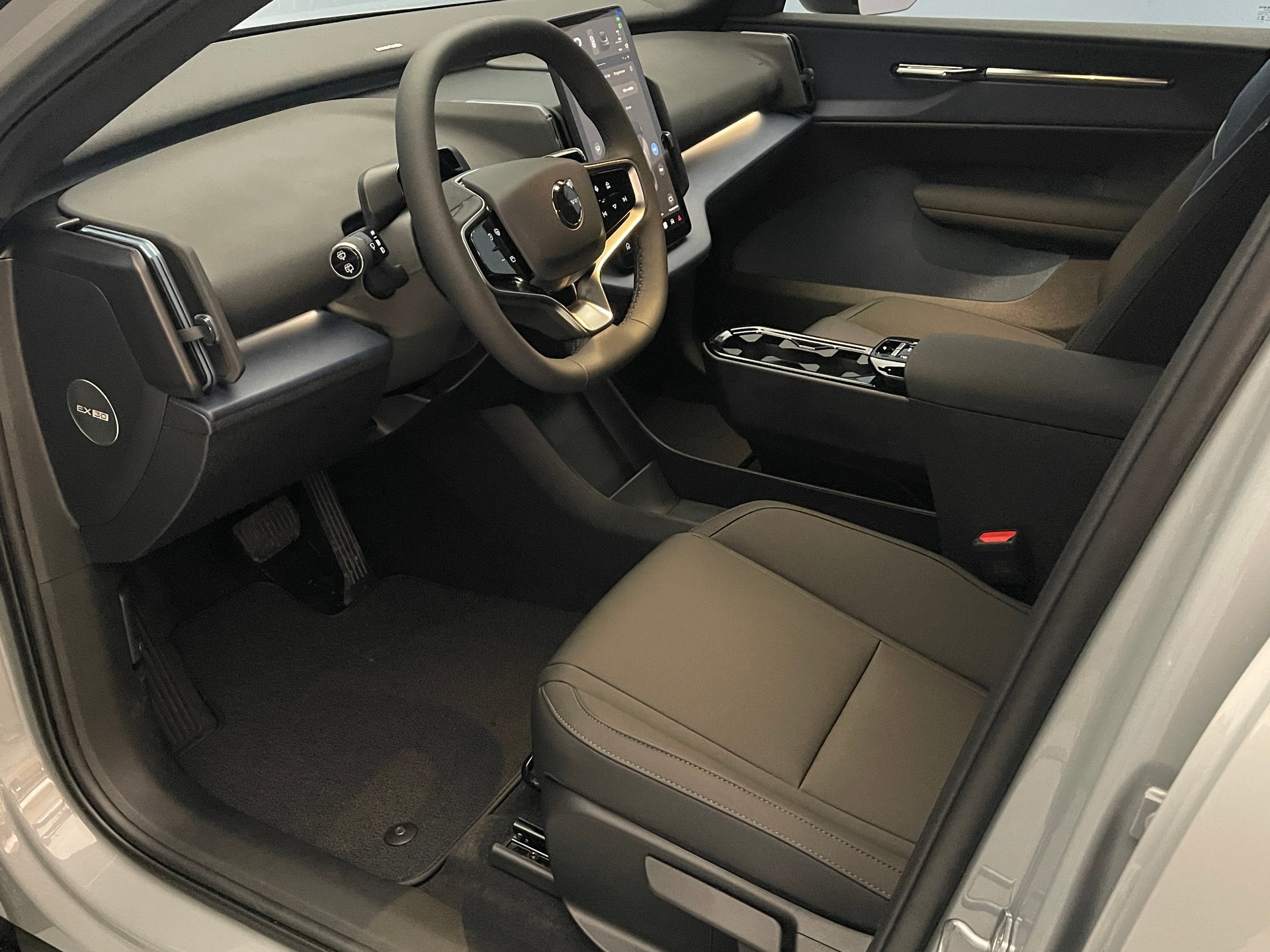 VOLVO EX30 E60 Plus-image-6
