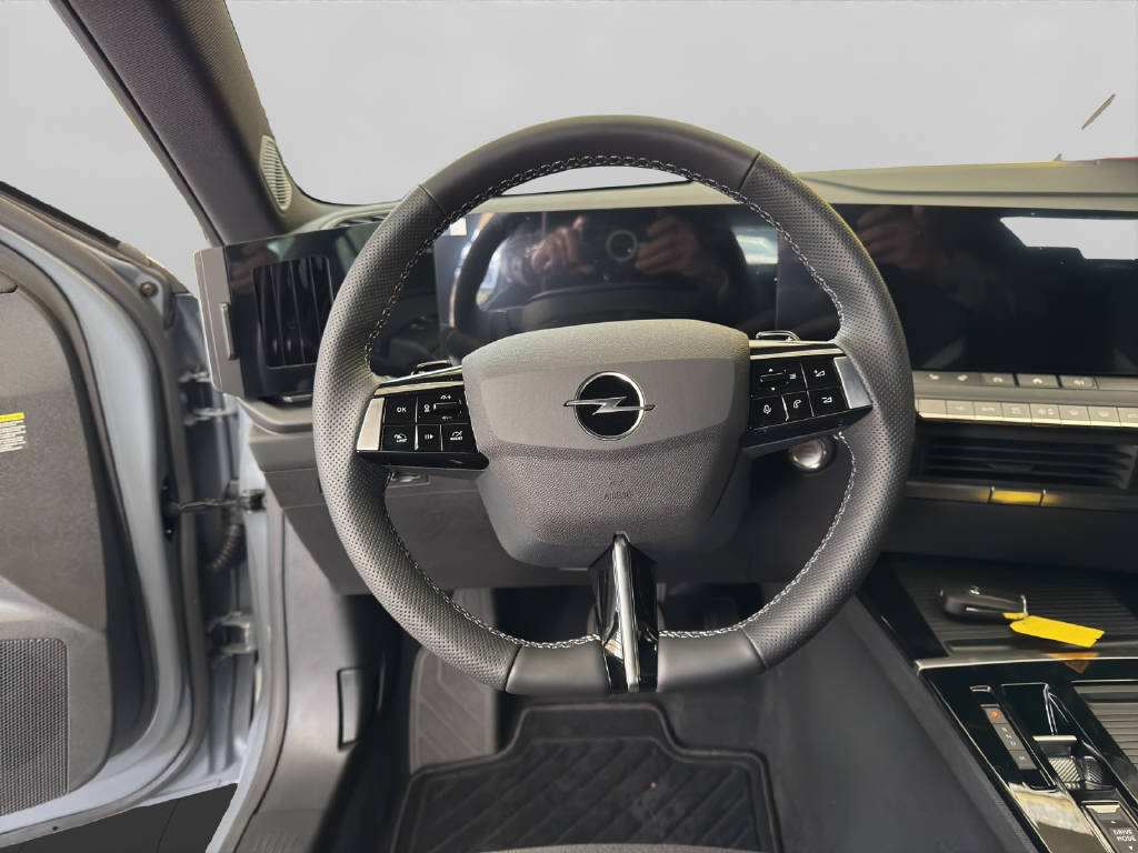 OPEL Astra Sports Tourer 1.2 T Hybrid GS-image-5