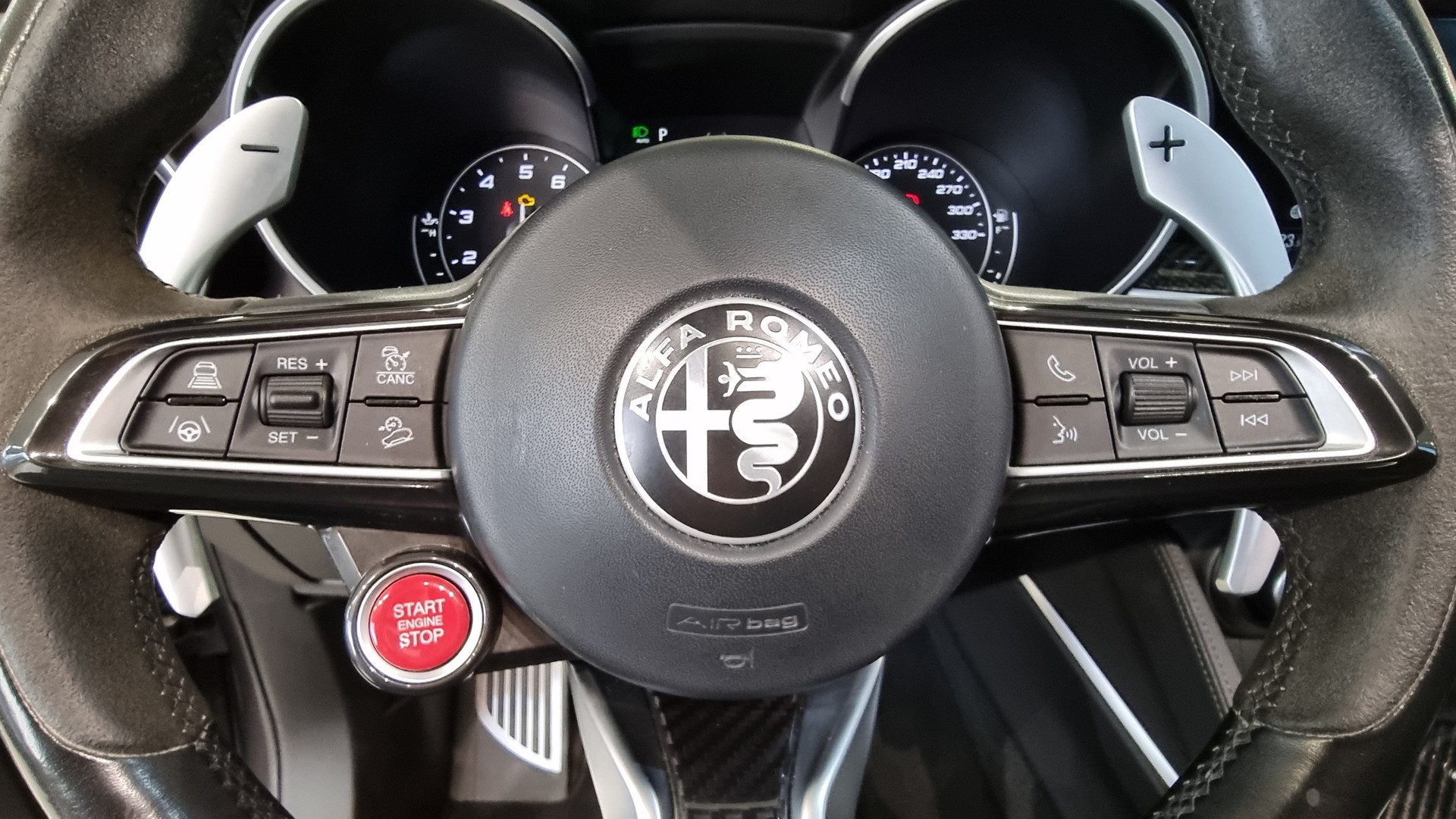 ALFA ROMEO Stelvio 2.9 V6 Biturbo Q4 Quadrifoglio Sky-image-15