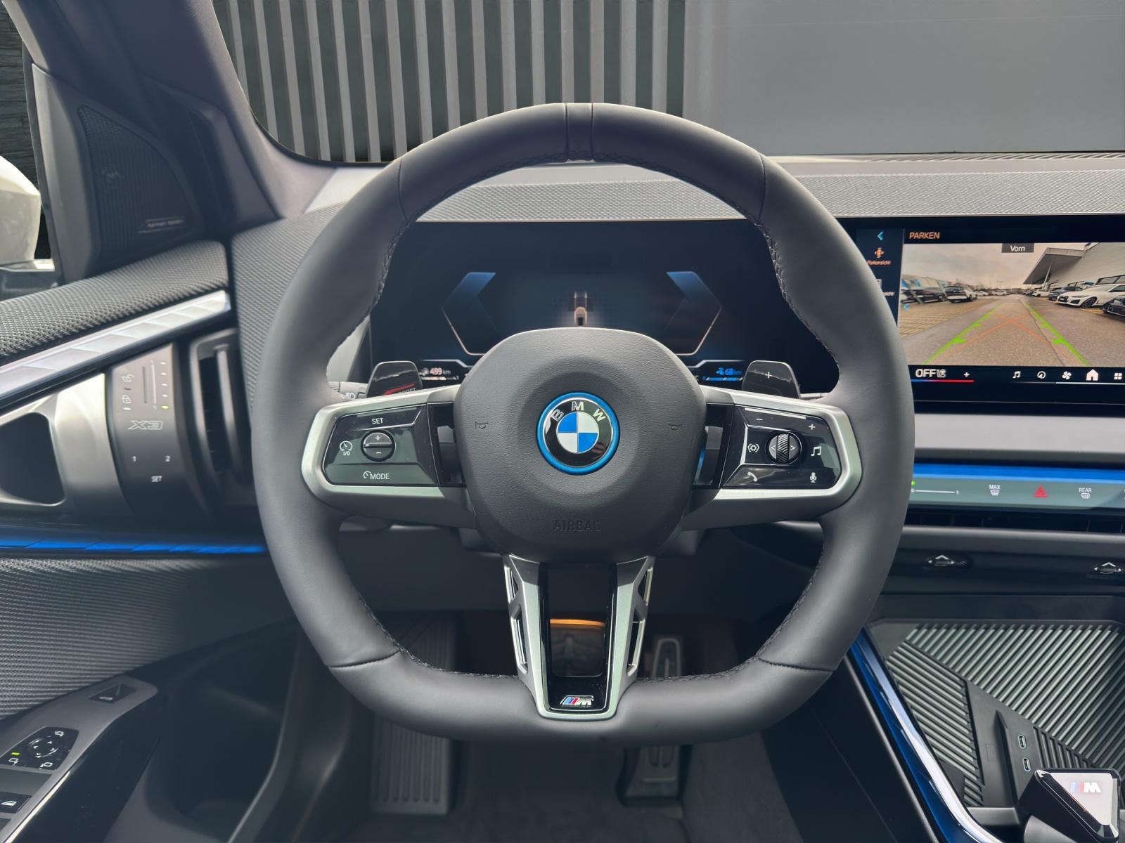 BMW 30e xDrive M Sport Pro-image-10