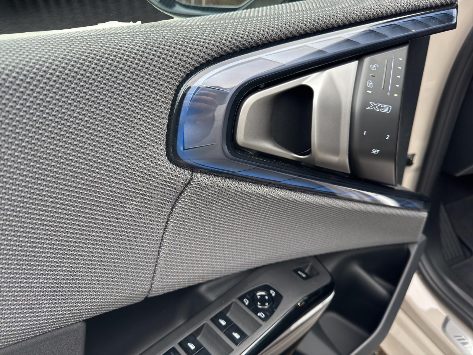 BMW 30e xDrive M Sport Pro-image-16