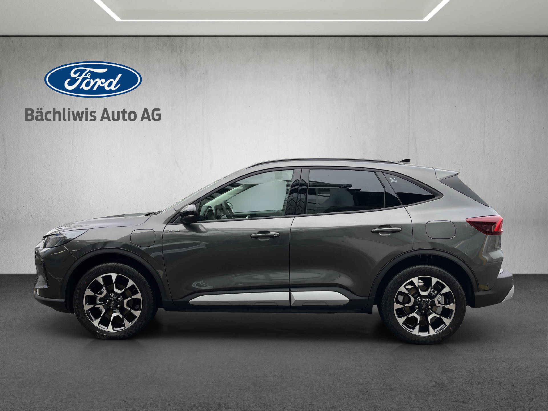 FORD Kuga 2.5 Plug-in Hybrid Active X-image-1