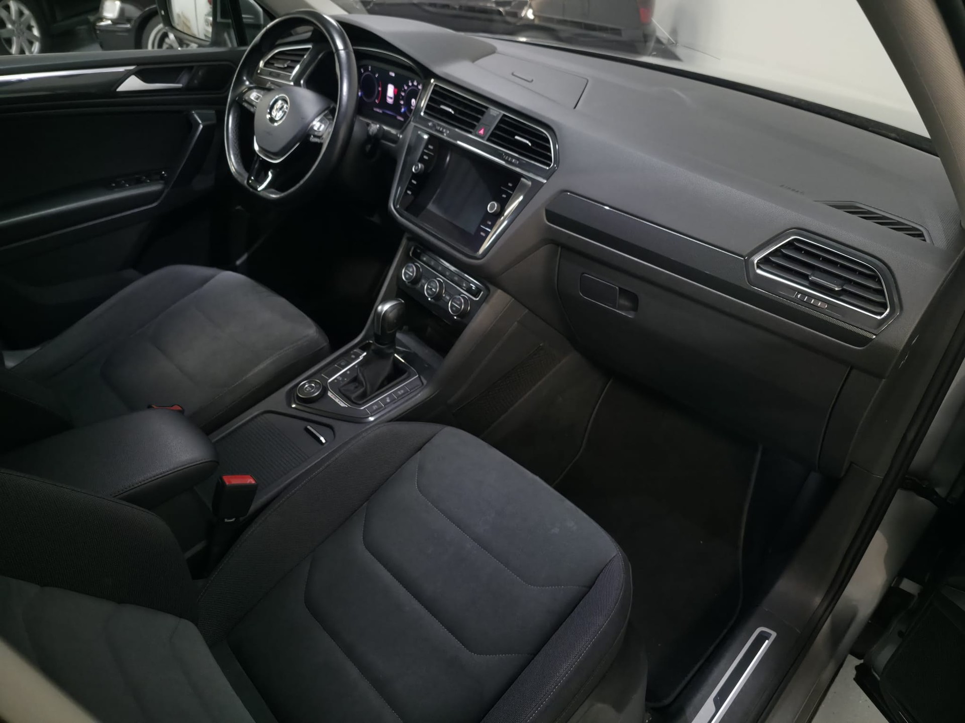 VW Tiguan Allspace 2.0 TDI SCR Highline 4MotionDSG-image-14